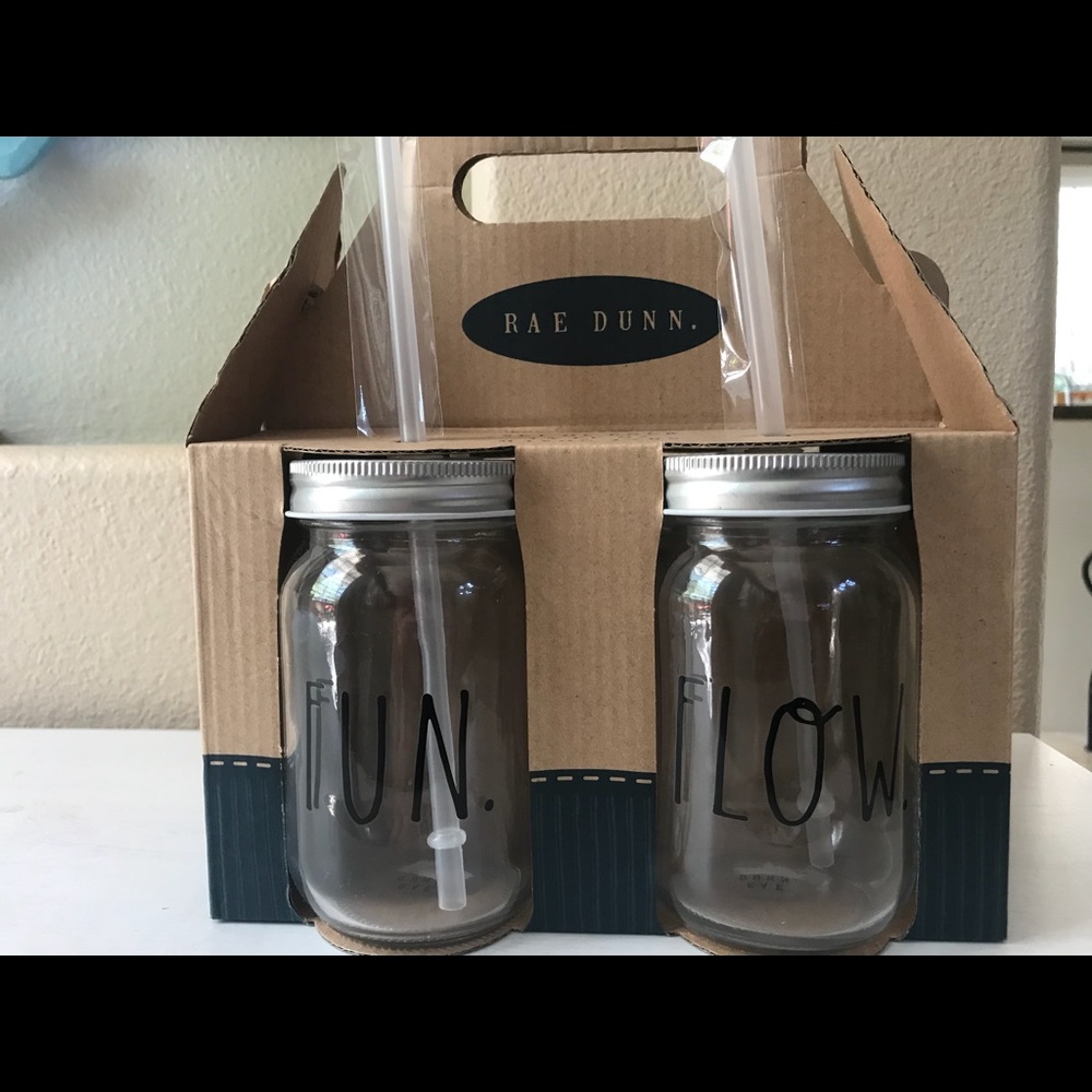 Rae Dunn Mason Jar set of 4 with reusable straws